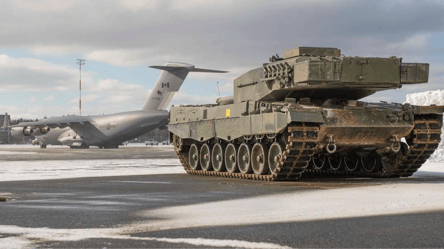 Канада отправила Украине первый танк Leopard 2 - 285x160