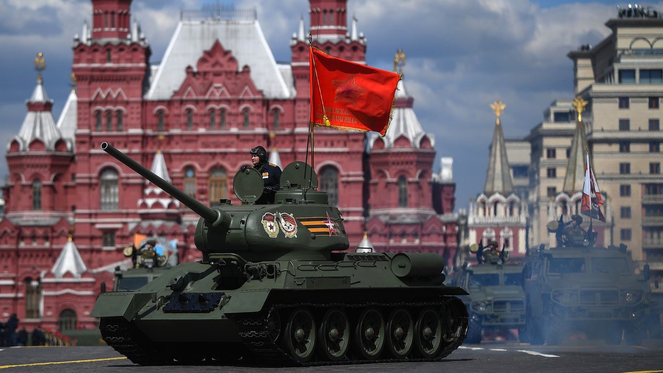 У Міноборони України розповіли про єдиний танк, який був на параді у Москві