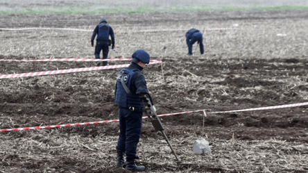 В Киевской области раздаются взрывы без тревоги — в чем причина - 285x160