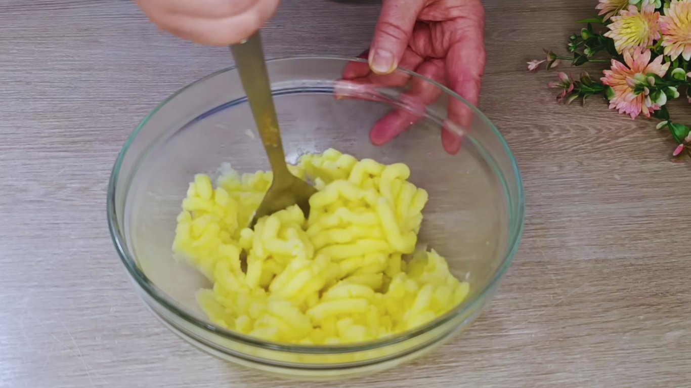 линиві вареники з картоплею