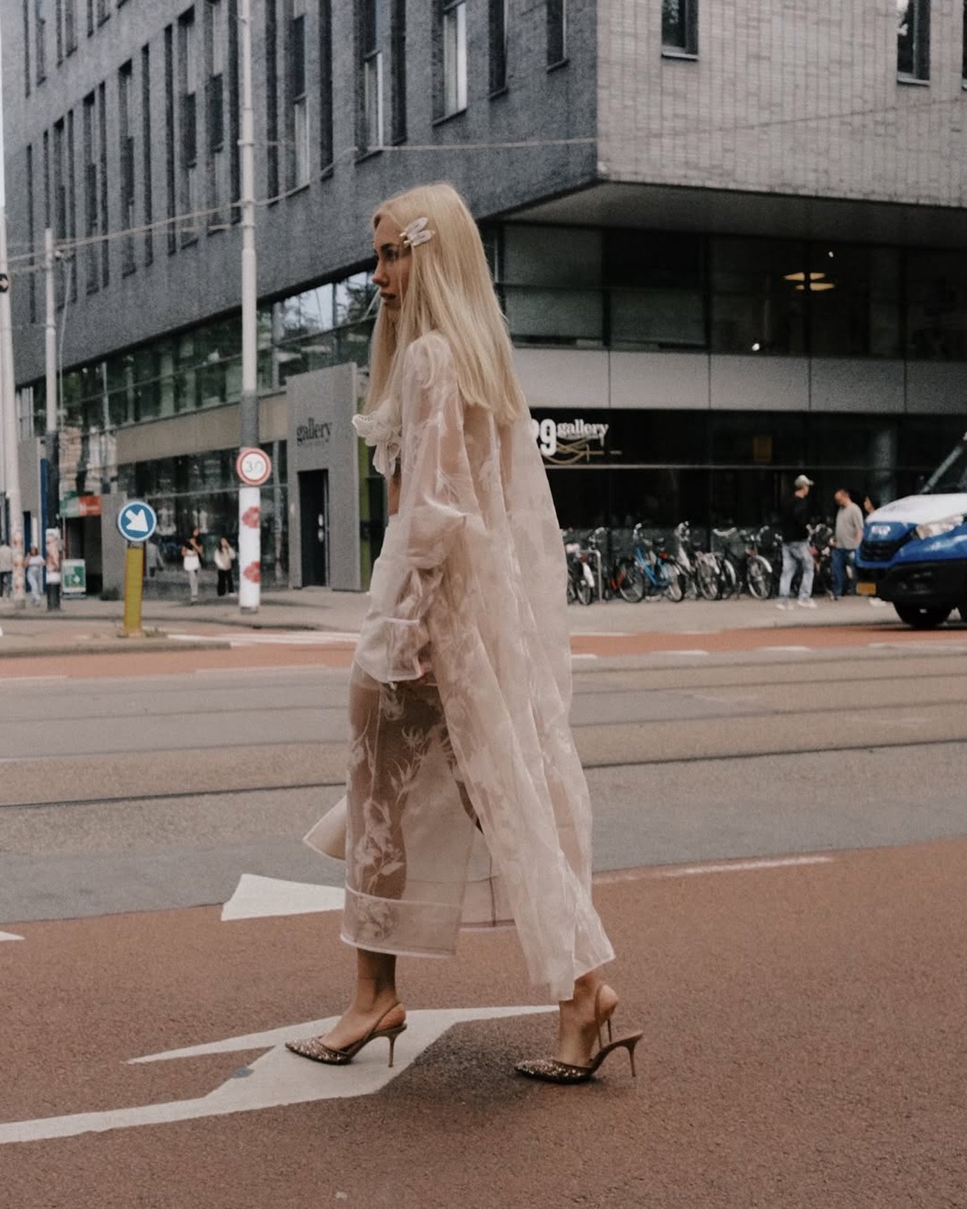 Даша Квіткова у вбранні від Каті Сільченко - фото