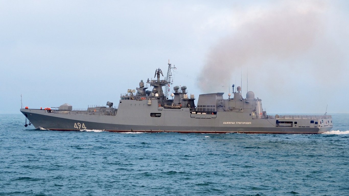 ЗМІ дізналися, як Росія маскує один зі своїх головних кораблів у Чорному морі