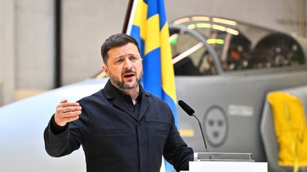 Зеленский: РФ перенаправляет украинские дроны на ЕС для эскалации отношений - 285x160