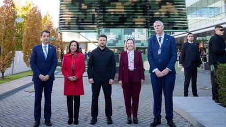 Zelensky meets Spanish parliament leaders to discuss air defense - 285x160