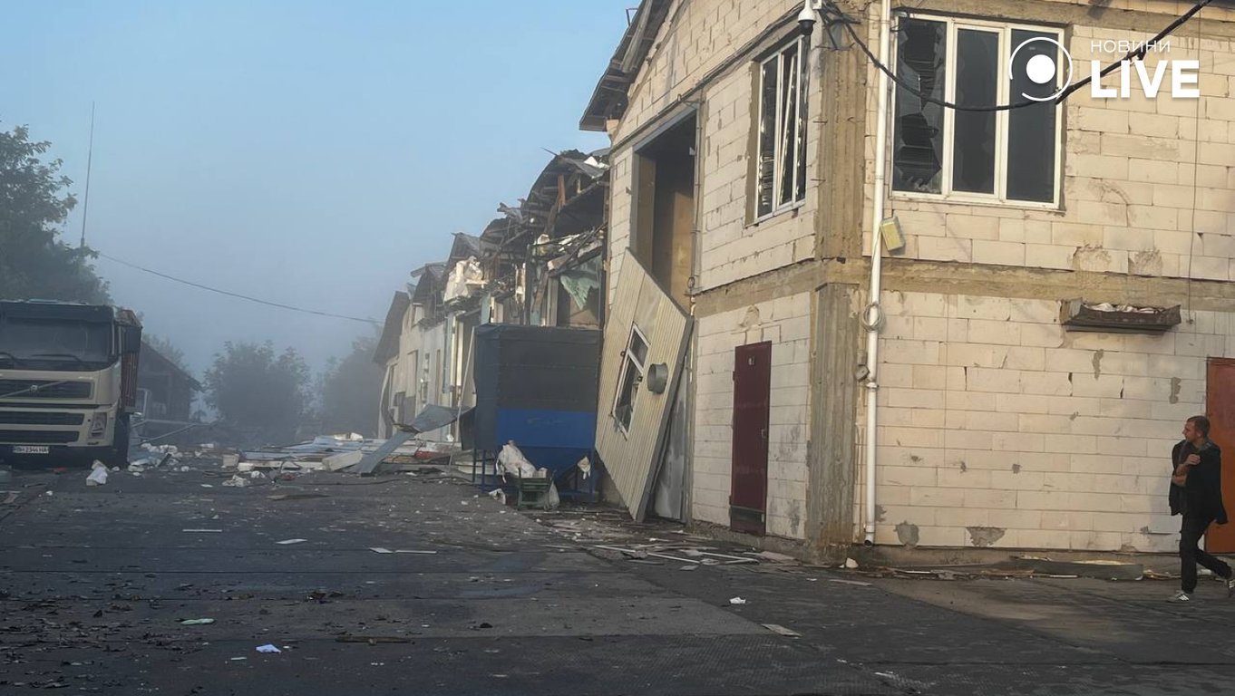 Дівчата кричали з вікон — очевидці про наслідки нічної атаки на Одещину, фото - фото 3