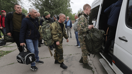 Омбудсмен пояснила, почему могут мобилизовать человека с болезнью - 290x160