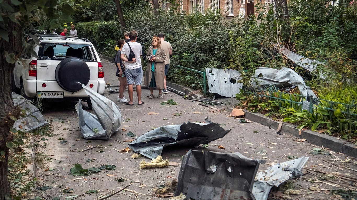 Окупанти атакували столицю ракетами та дронами: реакція знаменитостей