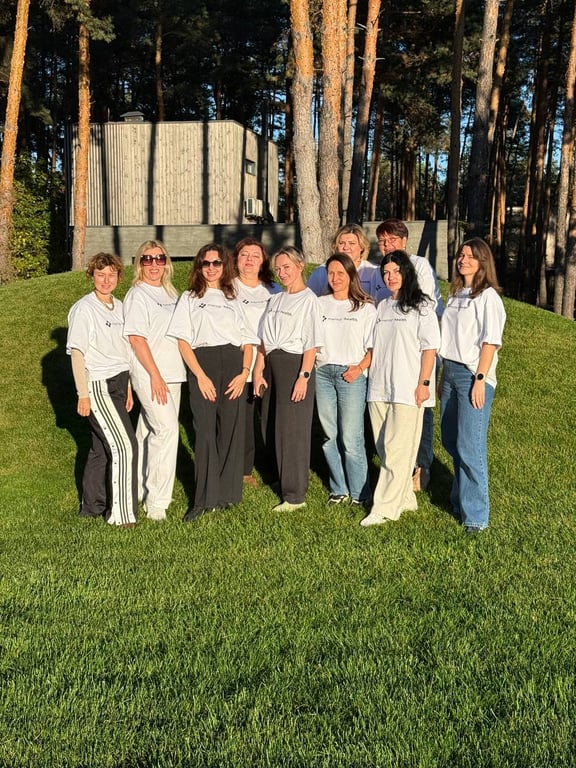 Лідерка програми Mental Health Анна Грубая та команда психологів