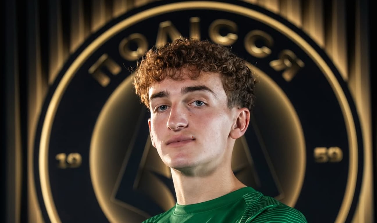 Олег Федор на презентации в "Карпатах"