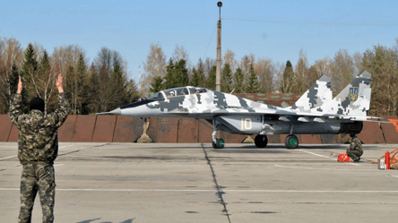 Украина хочет получить 24 истребителя от союзников, — СМИ - 285x160