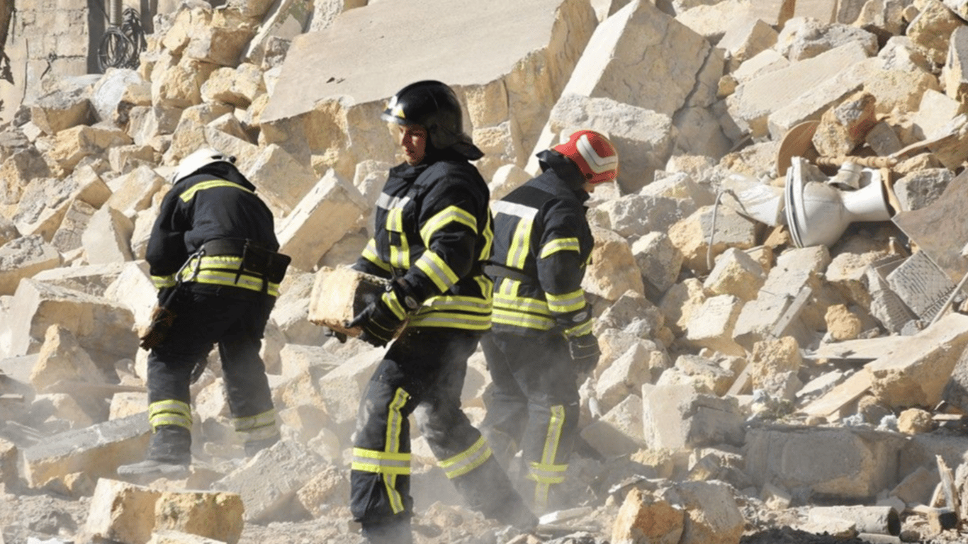 Во Львовской области из-под завалов вытащили тело еще одного мужчины