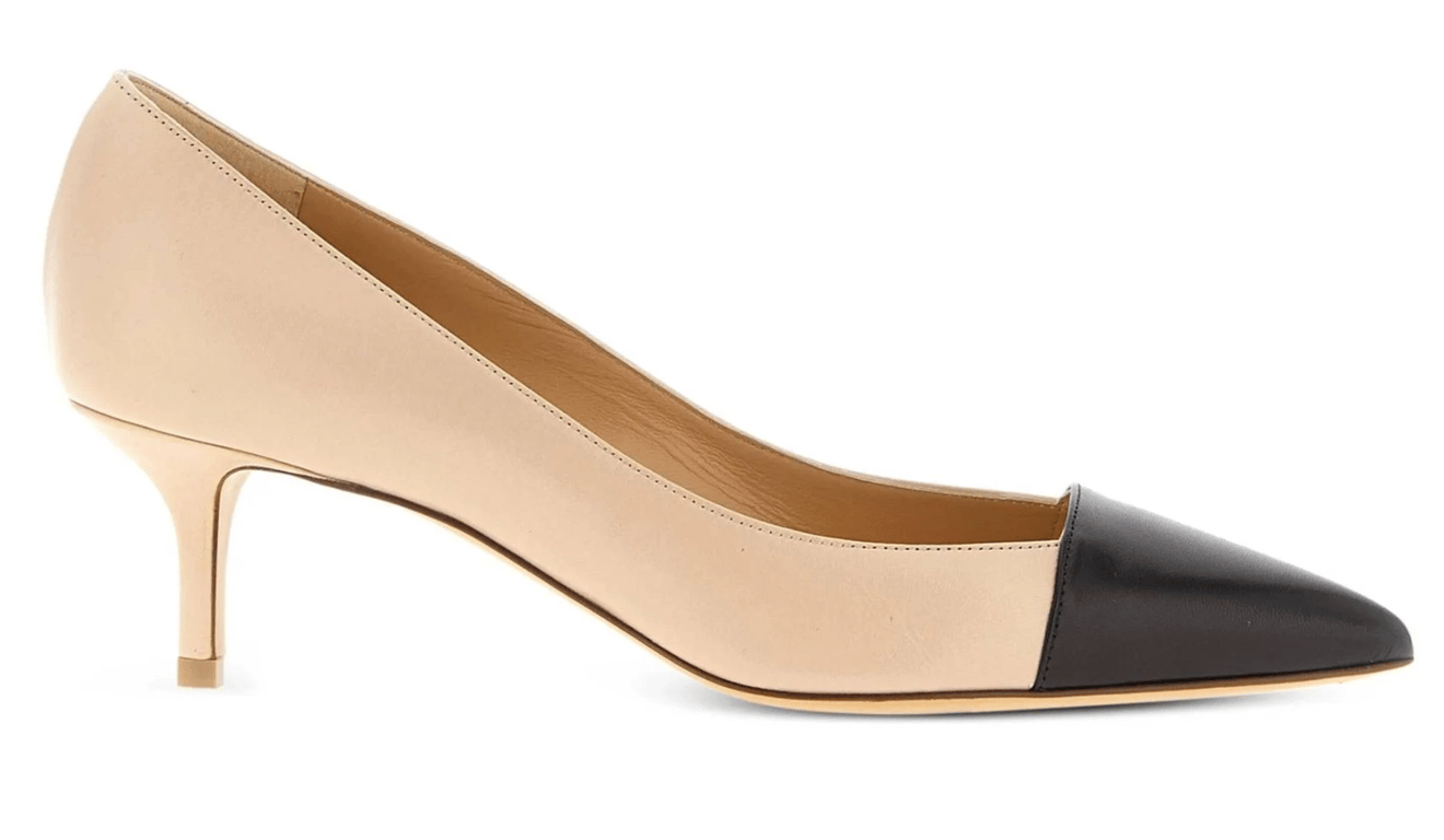 Двоколірні туфлі зараз актуальні як ніколи