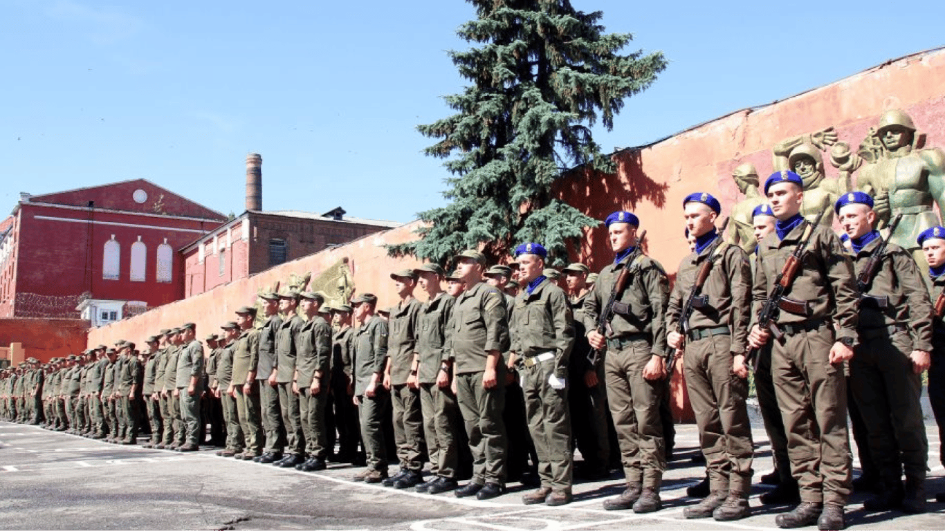 Не взяли на службу п'ять військових частин — на Вінниччині засудили чоловіка