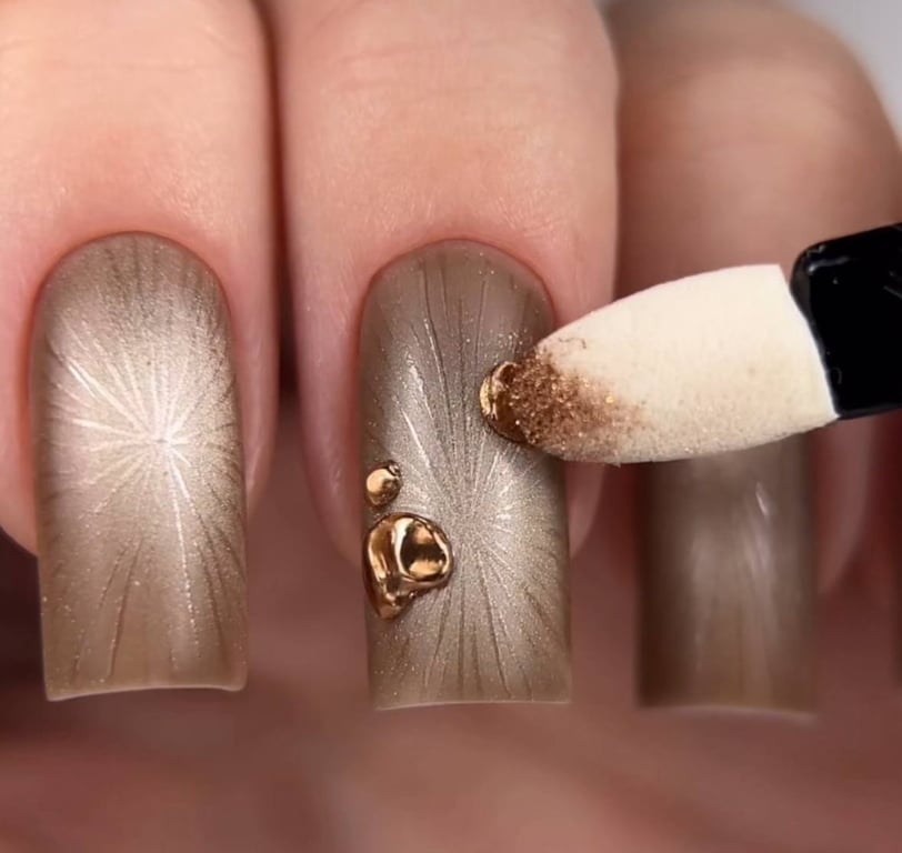 Манікюр, що завжди має вишуканий вигляд 