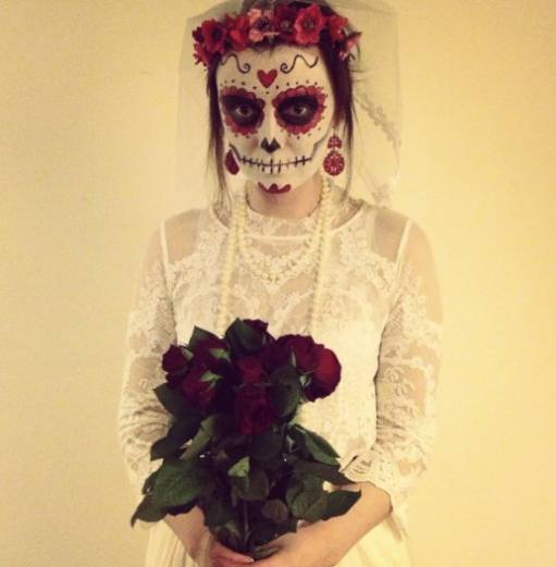Жуткая невеста на Хэллоуин