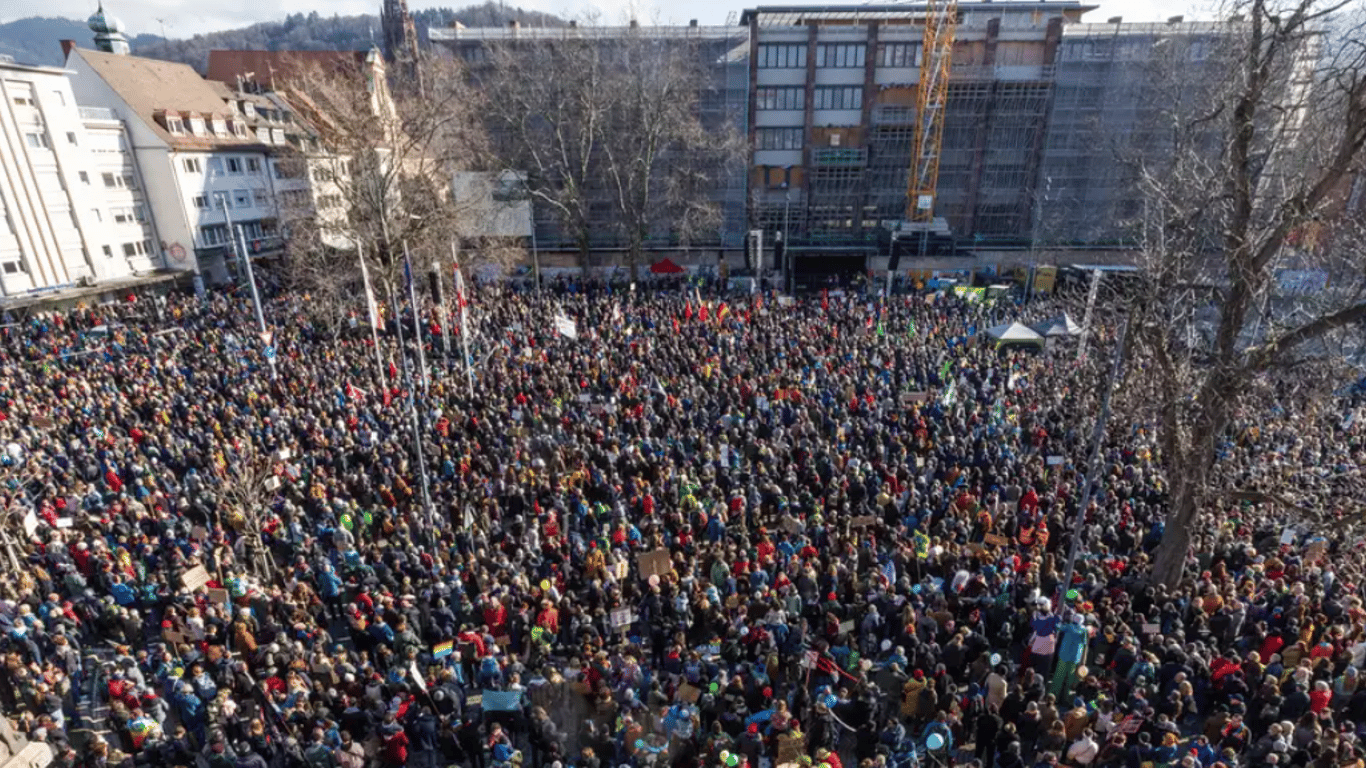 Протесты в Германии - в ФРГ вновь прошли массовые акции против правого экстремизма