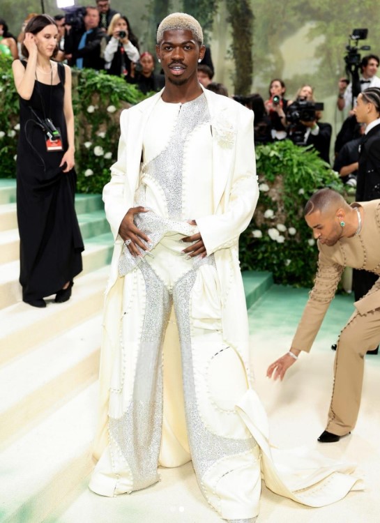 Vogue анонсировал тематику Met Gala 2025 - фото 1