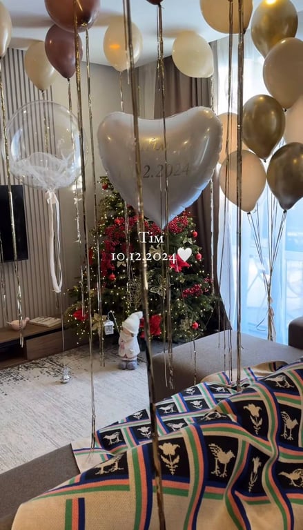 Володимир Остапчук зустрів дружину з пологового