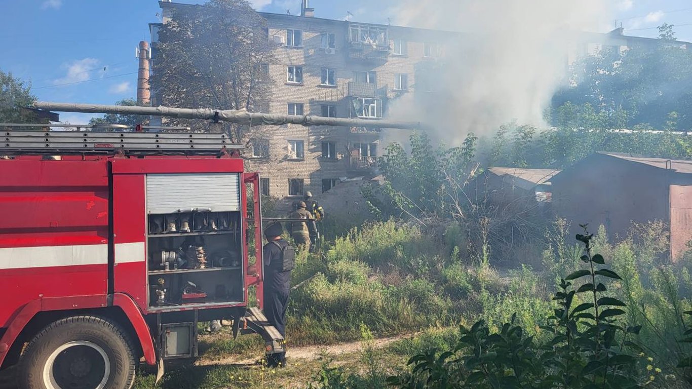 Обстрелы не утихают: в Харьковской области из-за атак оккупантов пострадали люди