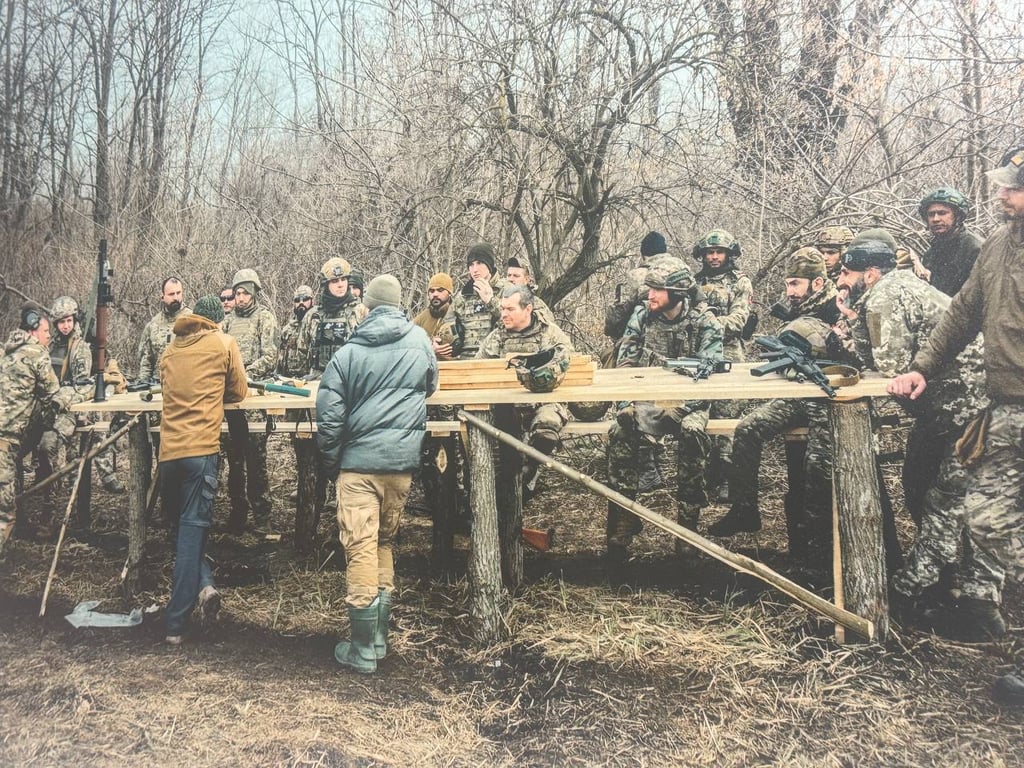 Боєць Інтернаціонального легіону відкрив виставку у Львові — фото - фото 3