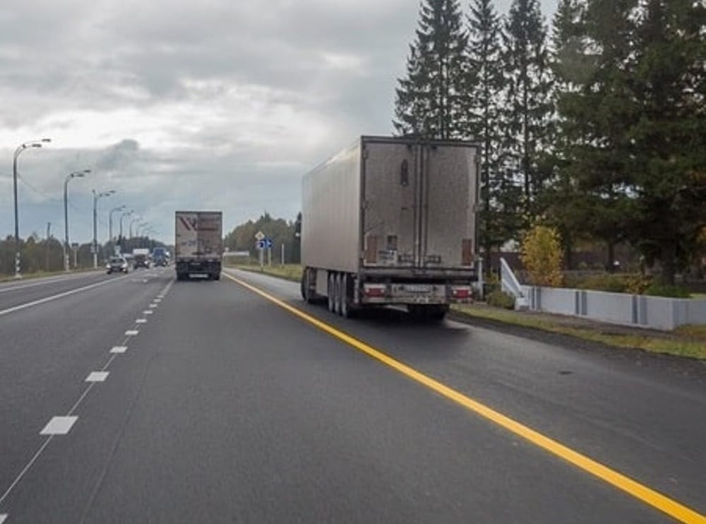 Тест з ПДР: що означає жовта розмітка?