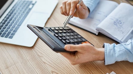 Індексація зарплати у 2026 році — які умови та штрафи - 304x171