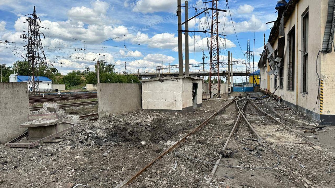 Взрывы нв Полтавской области 4 августа — Укрзалізниця заявила о повреждении путей