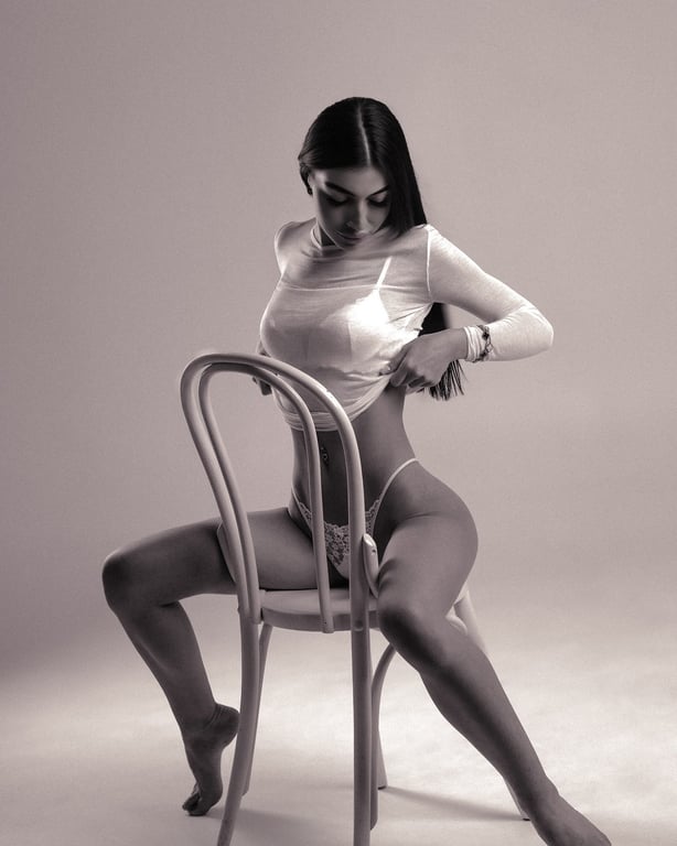 Девушка Александра Пищура