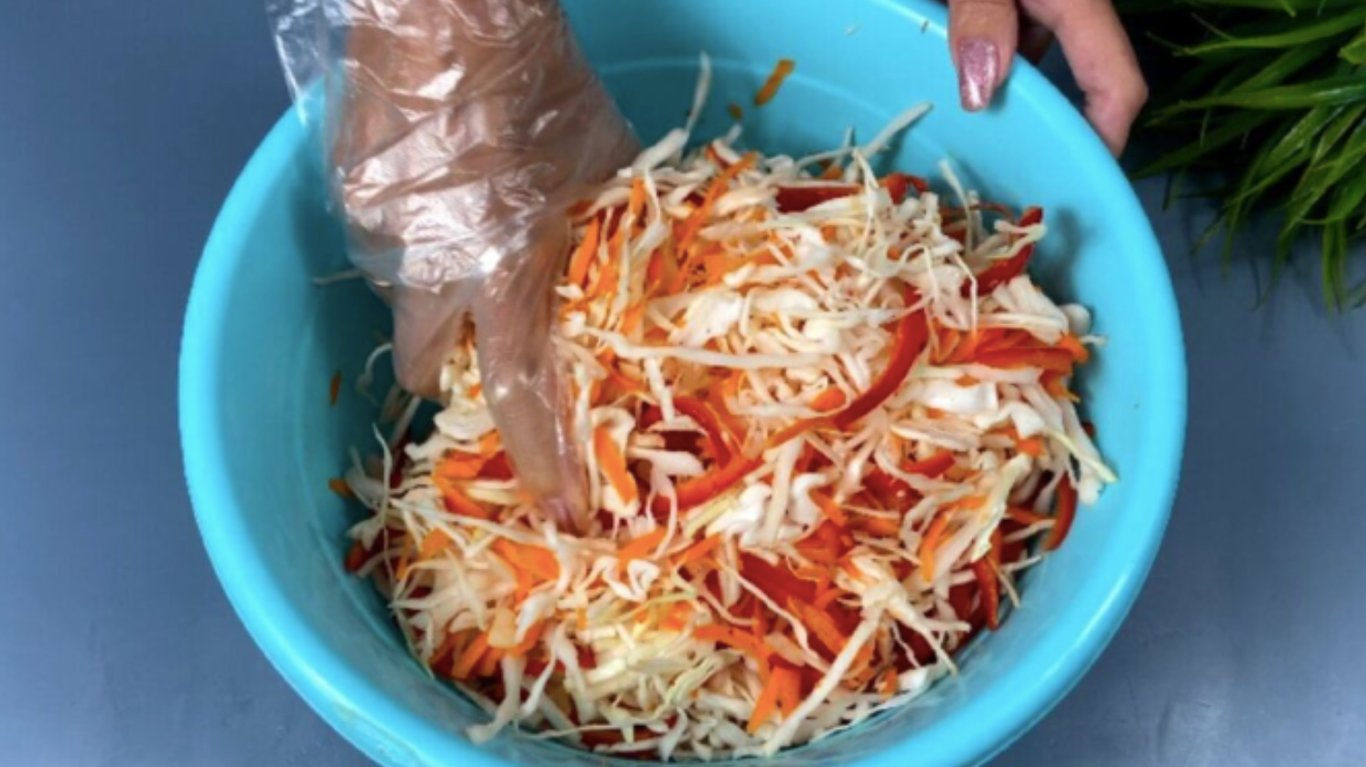 коли квасити капусту