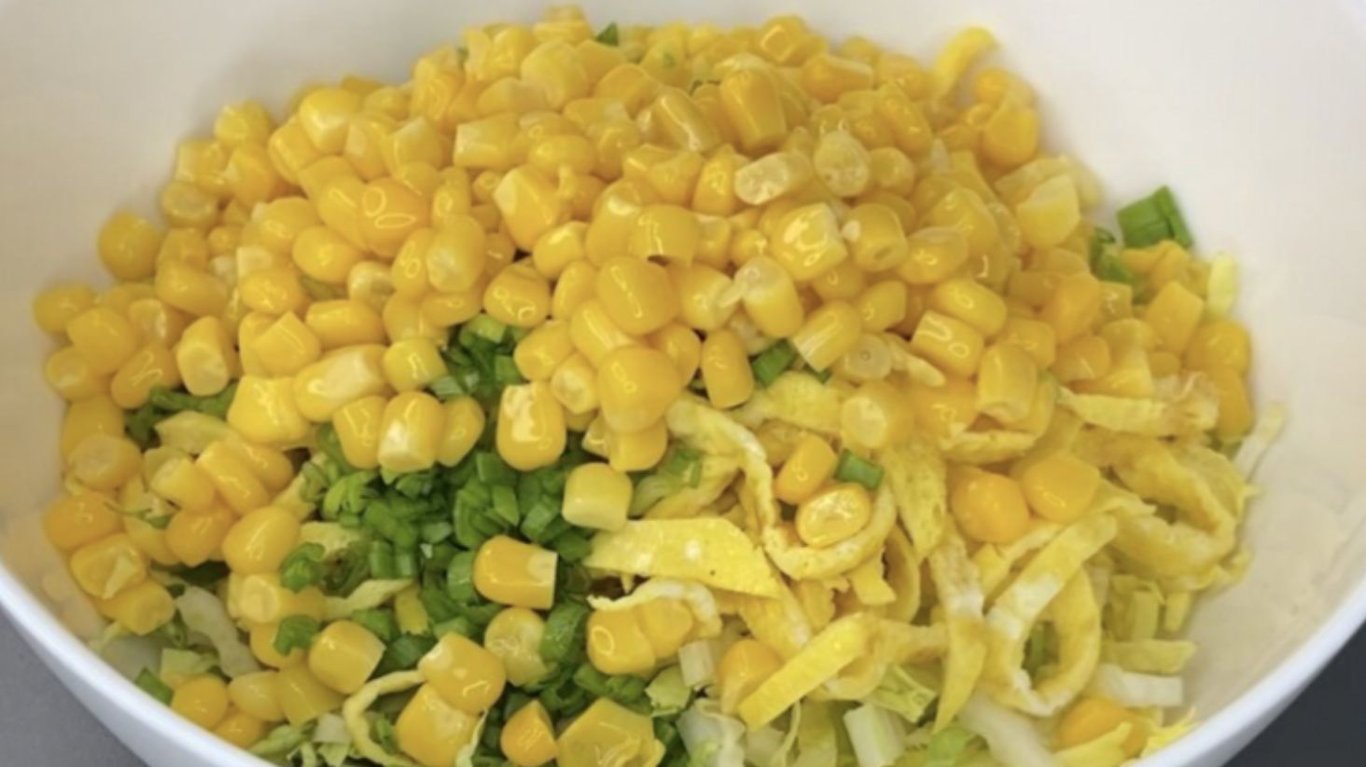 новый салат с пекинской капустой