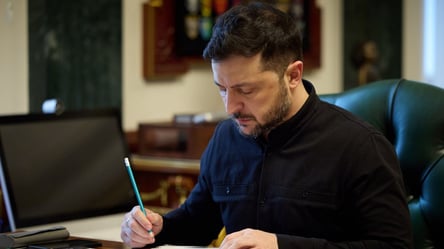 Заседания комитетов будут открытыми — Зеленский подписал закон - 285x160