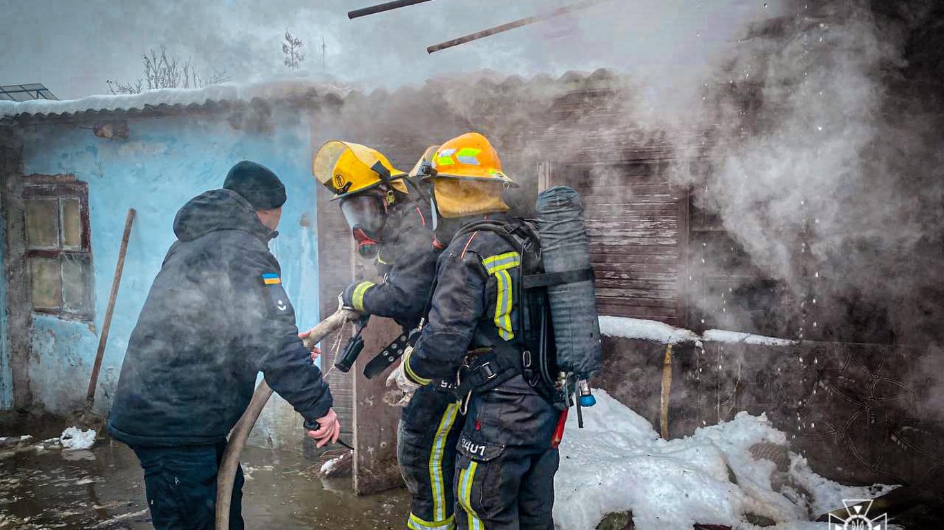 У пожежі на Одещині врятували немовлят