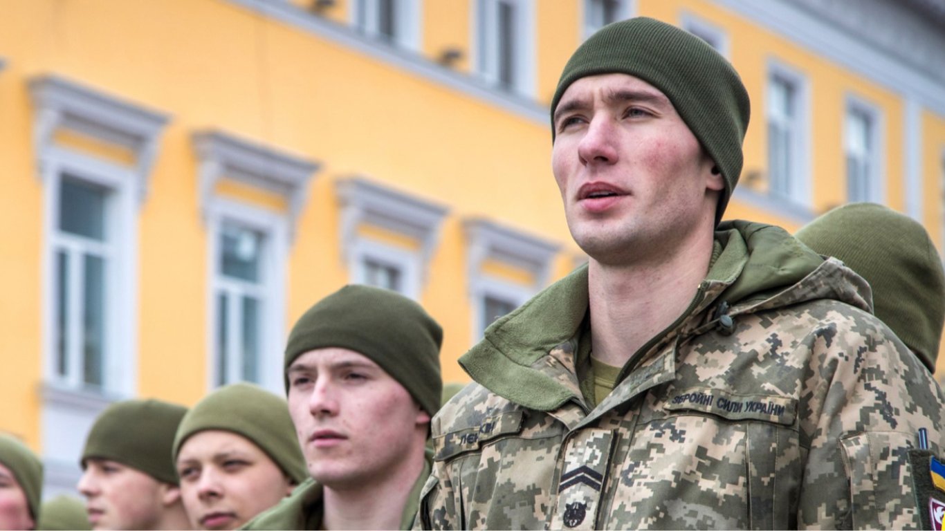 Почему в Украине принудительно не мобилизуют молодежь: военные эксперты объяснили