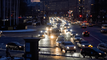 Відключення світла на Київщині завтра — графіки ДТЕК - 290x166