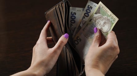 Пенсія чоловіка-військового — хто з дружин має право та які суми - 285x160