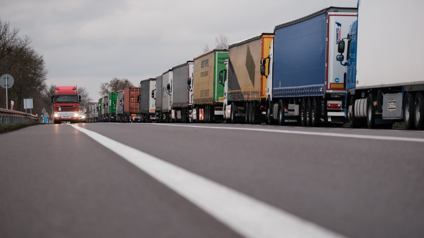 Еврокомиссия предлагает продлить соглашения об автомобильных перевозках с Украиной на новых условиях
