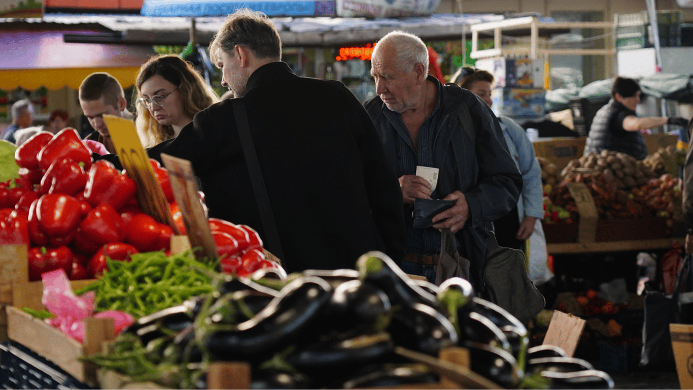 Цены в Украине — какие популярные продукты больше всего подорожали осенью