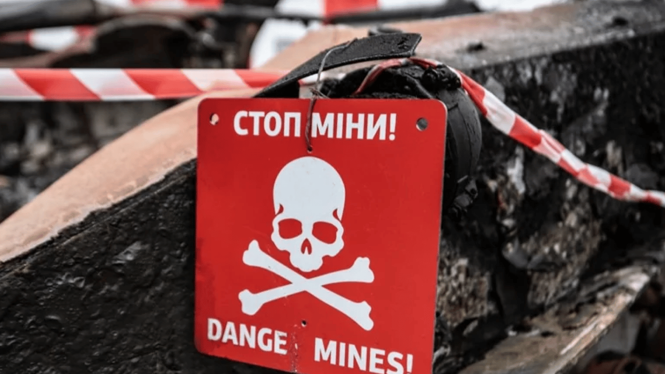 В Бериславском районе тракторист подорвался на мине