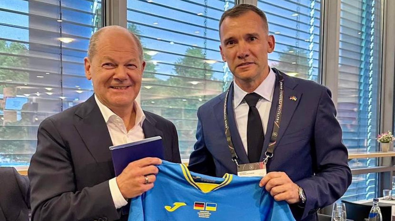 Шевченко и Шольц