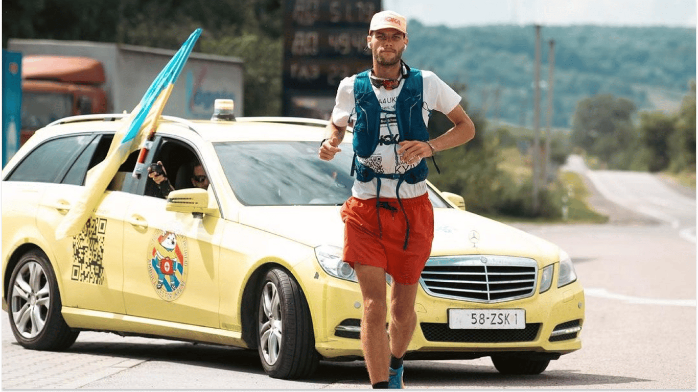 Збирав кошти для ЗСУ: нідерландський спортсмен пробіг з Амстердама до Києва