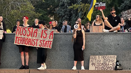 Требуют диалога с властью и жгут дымовые шашки: 23-й день протестов против отставки Федорова - 285x160