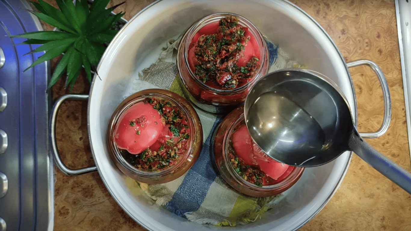 мариновані помідори на зиму