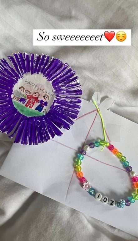 Зоя Мозгова показала сюрприз від доньок своєї обраниці