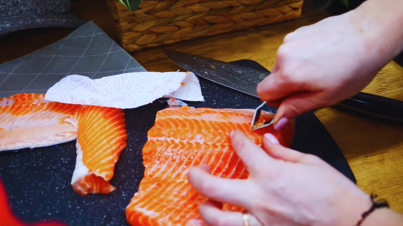 як засолити червону рибу