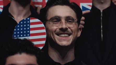 Timothée Chalamet wows critics in Marty Supreme - 285x160