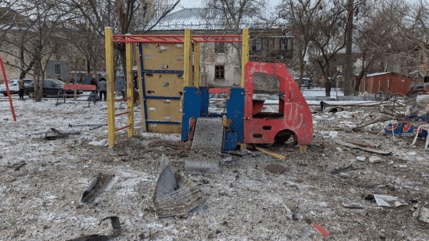 В Николаеве дрон взорвался возле жилых домов