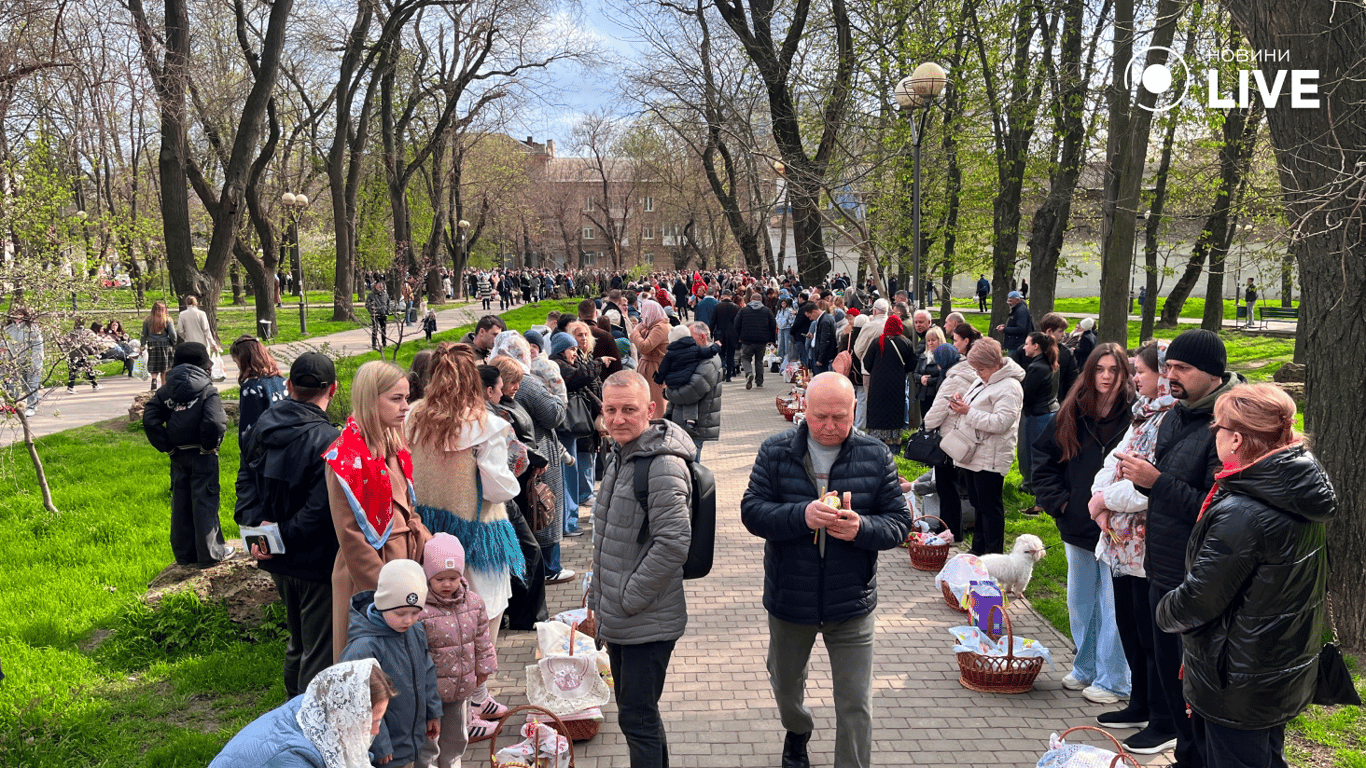 Черги до храму в Одесі