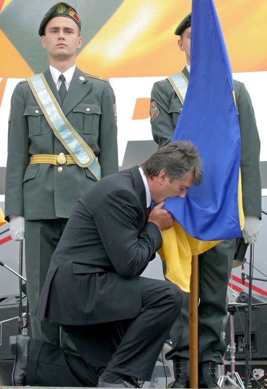 Віктору Ющенку виповнюється 72 роки - чим він запам'ятався