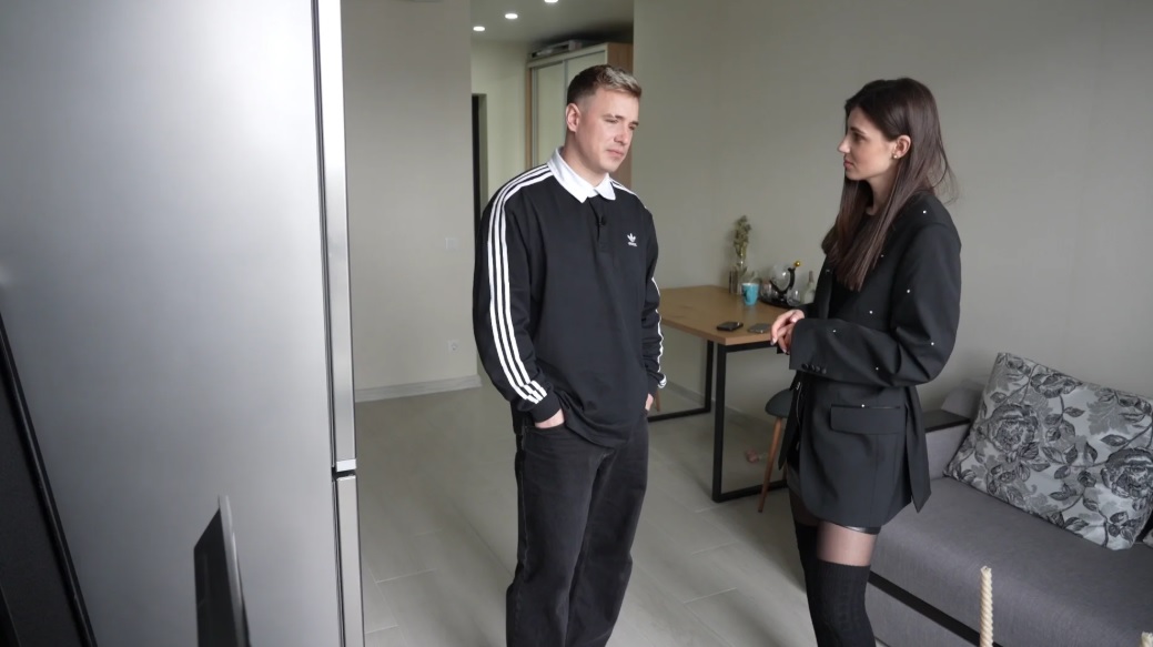 Панує затишний настрій — який вигляд має квартира Вадима Олійника - фото 1