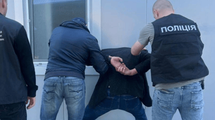 На Одещині п'яний чоловік побив школярку і вчинив насильство - 290x166